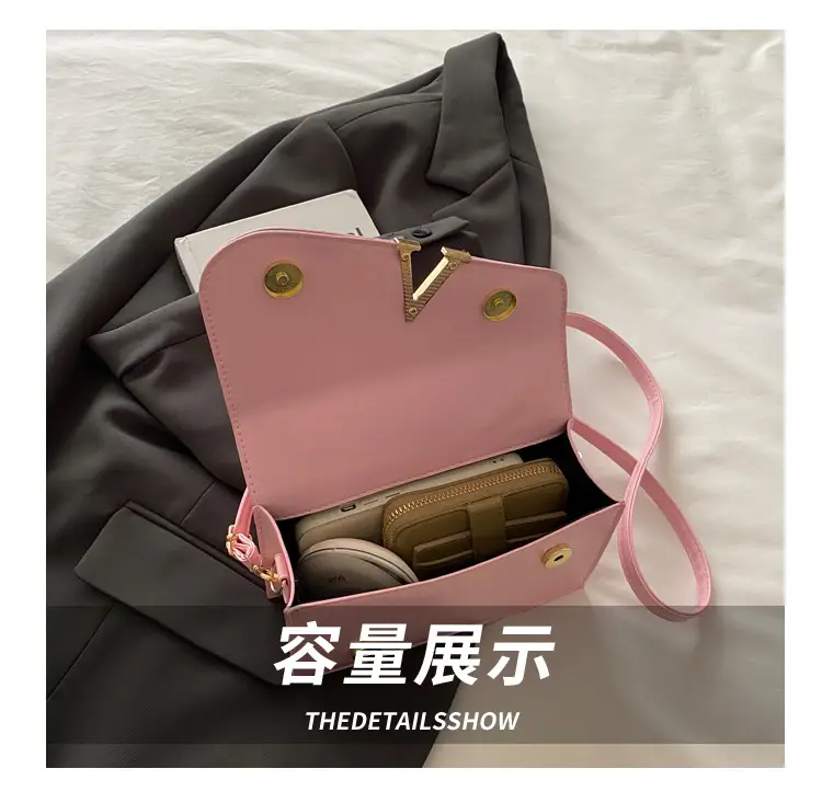 2025 New Shiny V-Clutch Women's Evening Bag — feature 7