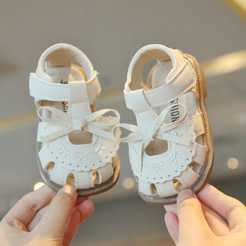 Baby Summer New Sandals Soft Sole Girls' Princess Shoes Versatile Baby Breathable Toddler Shoes Versatile and Fashionable