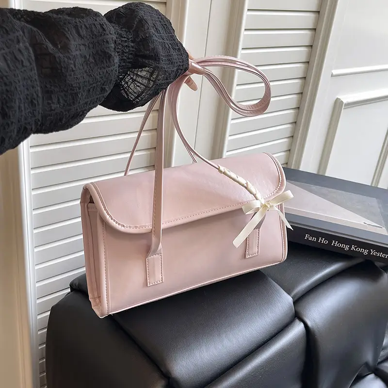 Pink Leather Shoulder Bag for Women, Lightweight & Stylish - Image 4