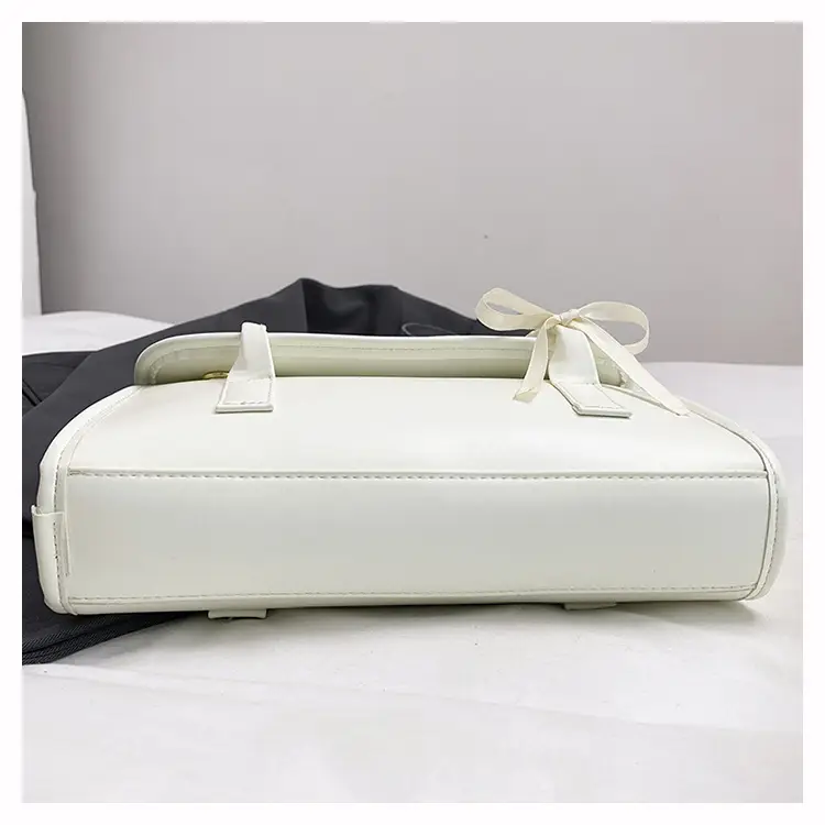 Pink Leather Shoulder Bag for Women, Lightweight & Stylish — feature 11