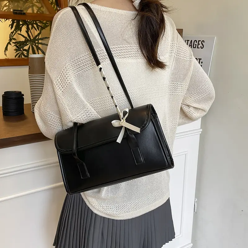 Pink Leather Shoulder Bag for Women, Lightweight & Stylish — feature 24