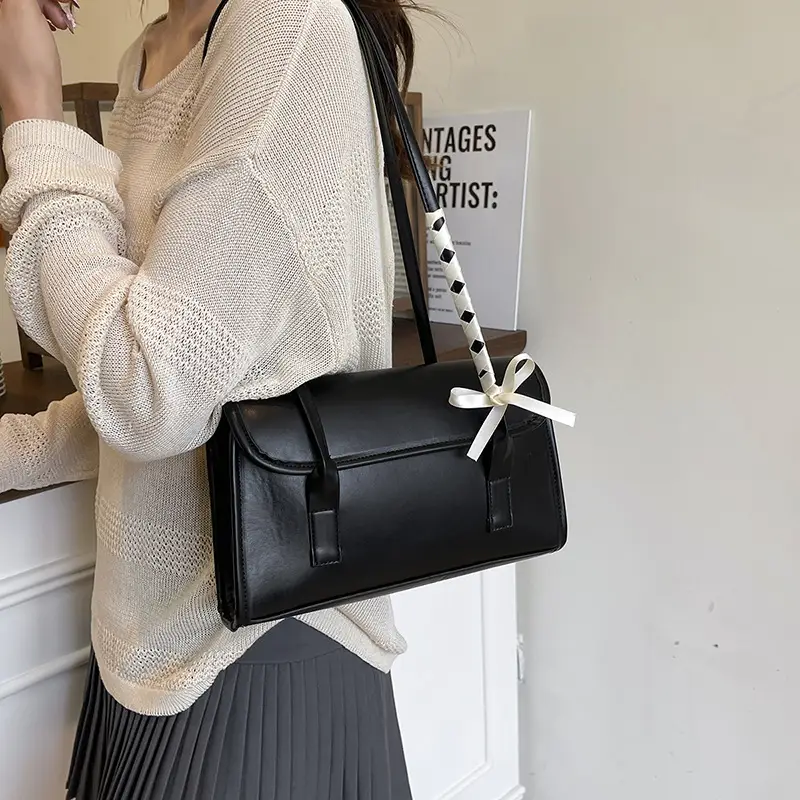 Pink Leather Shoulder Bag for Women, Lightweight & Stylish — feature 25