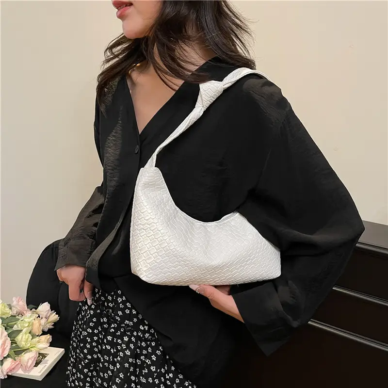 Women's Red Embossed Shoulder Bag 2025 - Image 7