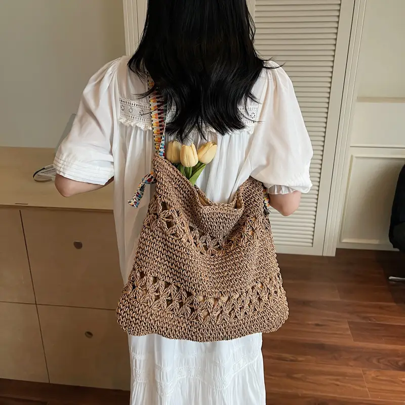 Large Capacity Woven Straw Bag for Summer Vacation - Image 4