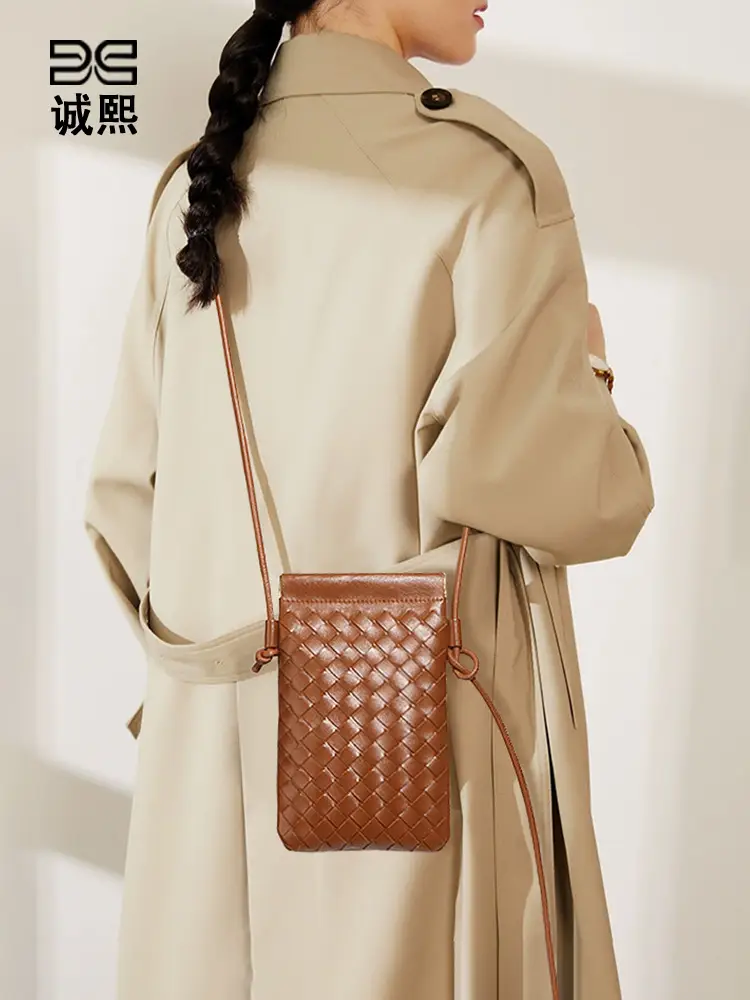 Trendy Mini Phone Bag for Women Handwoven Leather Purse - Image 17