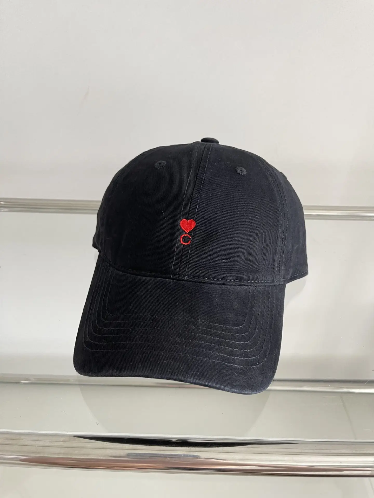 Women Baseball Cap with Heart Embroidery Sun Hat