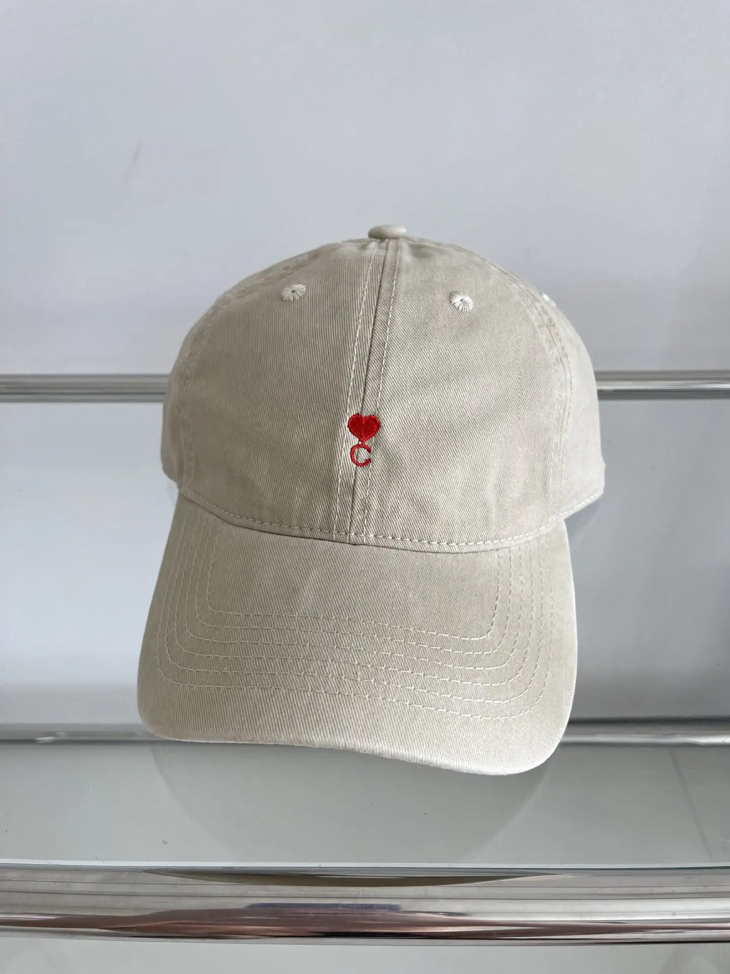 Women Baseball Cap with Heart Embroidery Sun Hat - Image 7