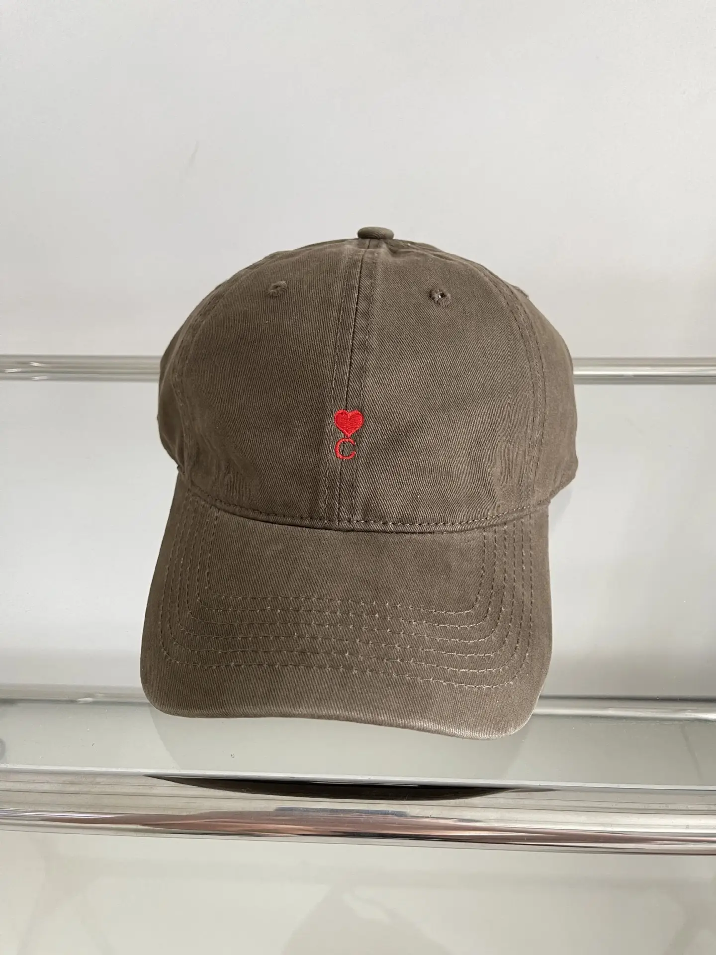 Women Baseball Cap with Heart Embroidery Sun Hat - Image 8