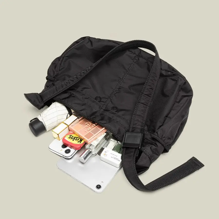 Waterproof Nylon Commuter Bag Large Capacity Men Women - Image 8