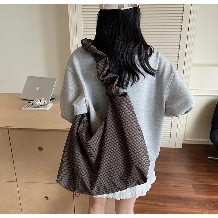 White Textured Crossbody Bag for Women 2025 — feature 23