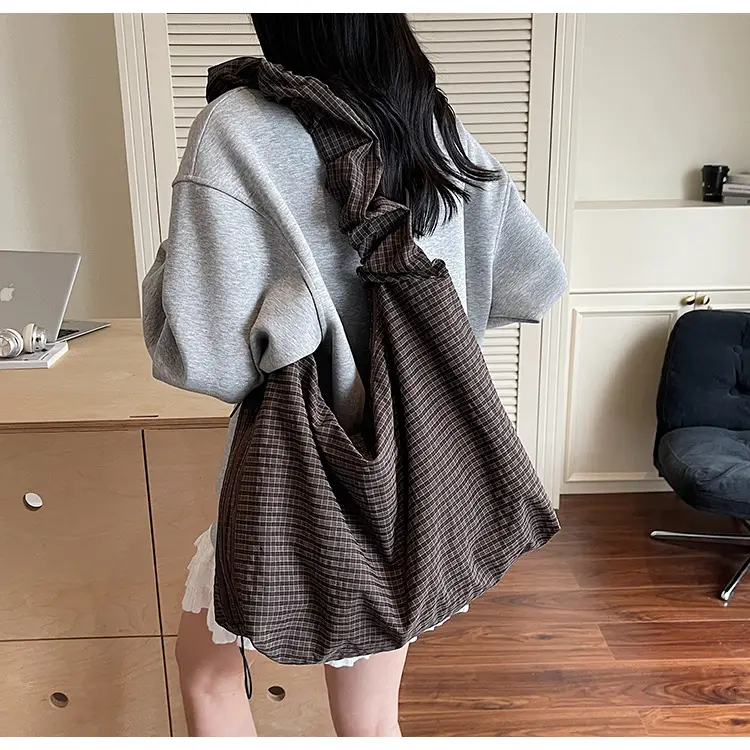 White Textured Crossbody Bag for Women 2025 — feature 24