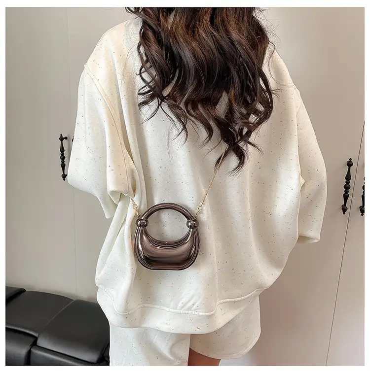 2025 Crossbody Bag for Women in 5 Colors — feature 28