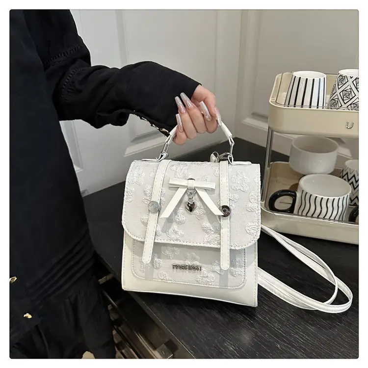 Light Luxury Korean Style Butterfly Lock Shoulder Bag for Women — feature 15