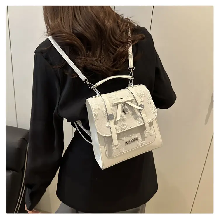 Light Luxury Korean Style Butterfly Lock Shoulder Bag for Women — feature 29