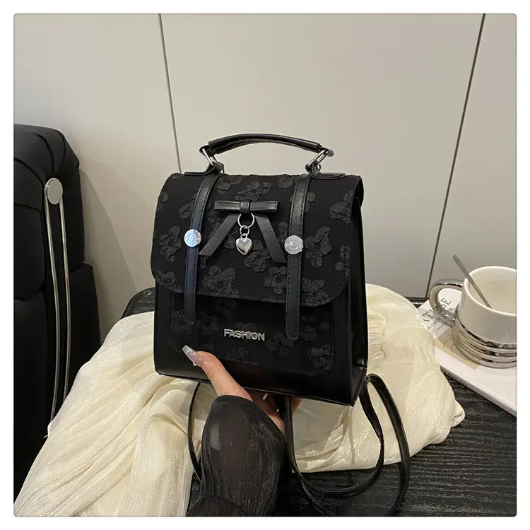 Light Luxury Korean Style Butterfly Lock Shoulder Bag for Women — feature 35