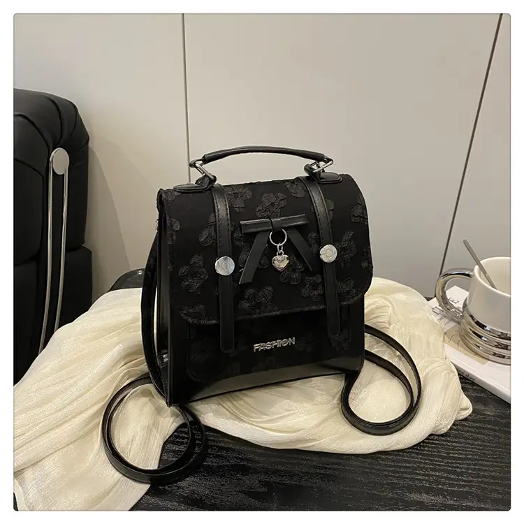 Light Luxury Korean Style Butterfly Lock Shoulder Bag for Women — feature 37