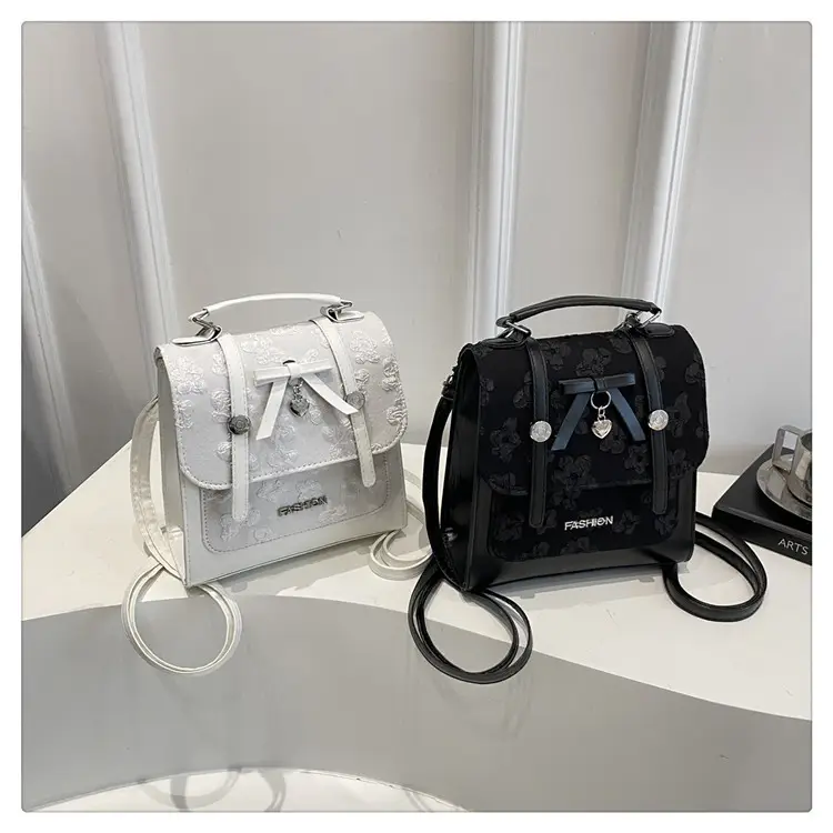 Light Luxury Korean Style Butterfly Lock Shoulder Bag for Women — feature 45