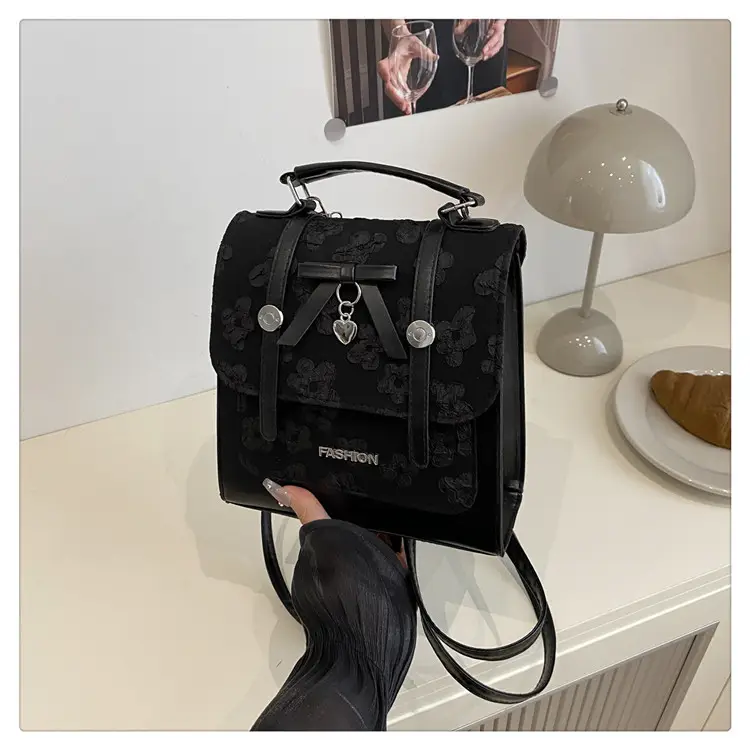Light Luxury Korean Style Butterfly Lock Shoulder Bag for Women — feature 49