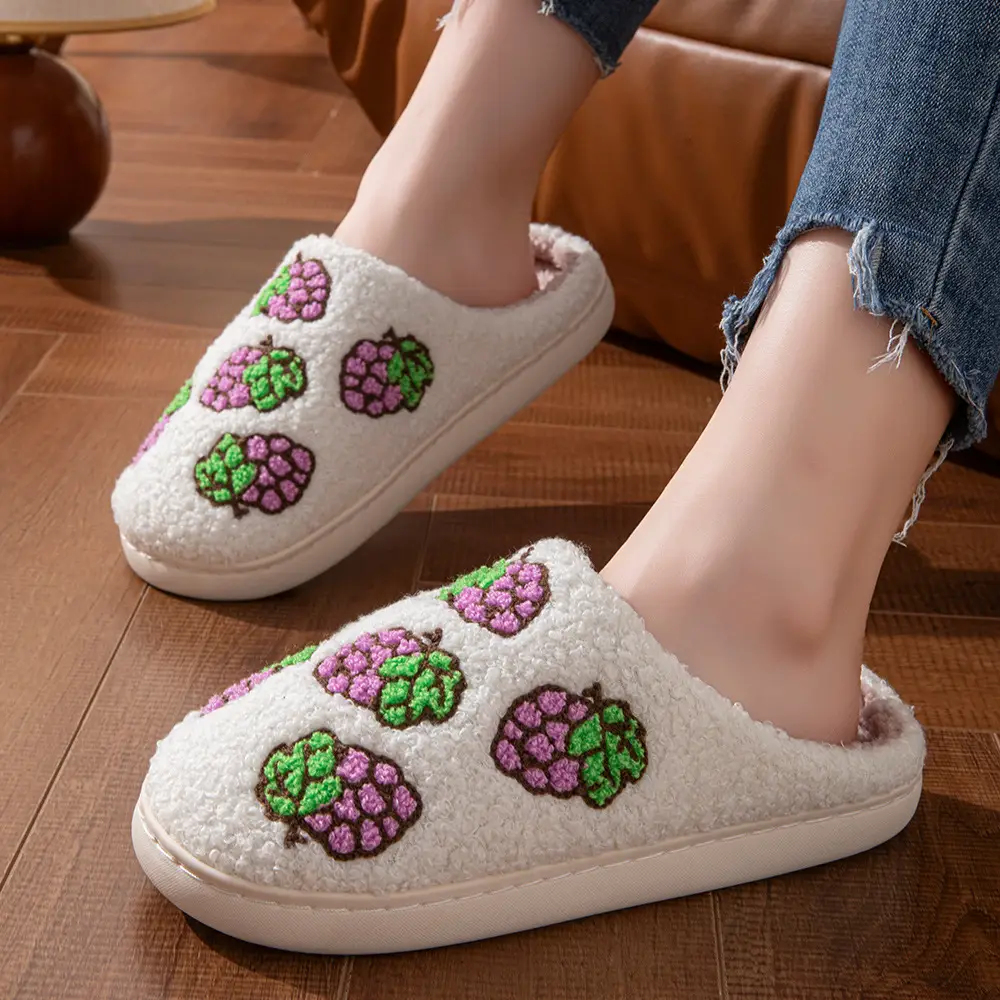 Cross-Border Embroidered Cotton Slippers for Women with Floral Designs, Autumn and Winter Fleece-Lined Warm Slippers for Couples, Dormitory Plush Slippers for Men, Wholesale — feature 1