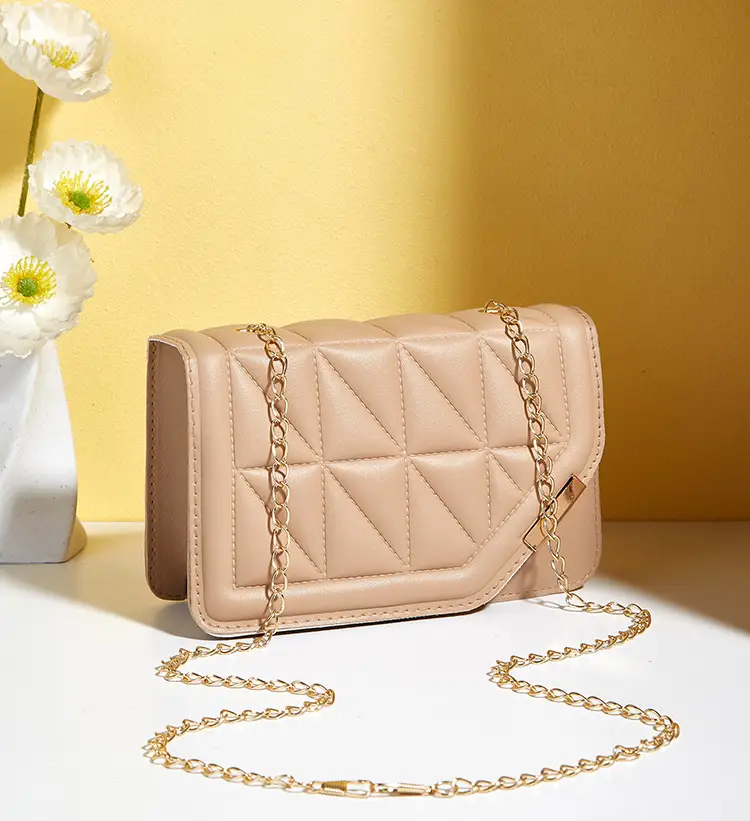 Black Embossed Chain Shoulder Bag for Women — feature 18