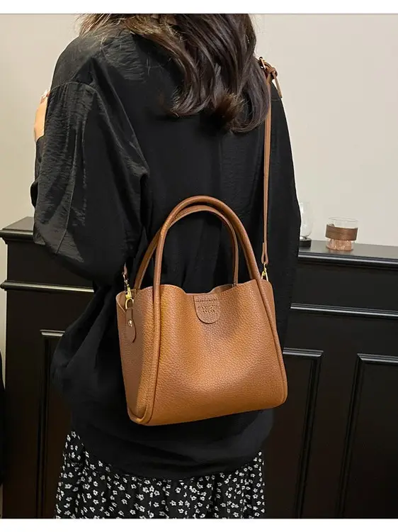 Women's Crossbody Bag Brown Leather 2025 Commuting