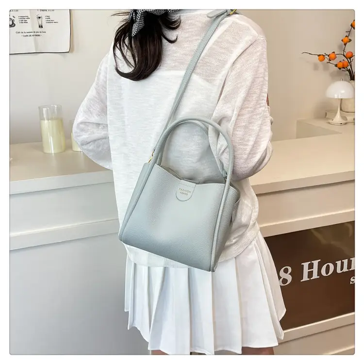 Women's Crossbody Bag Brown Leather 2025 Commuting — feature 13