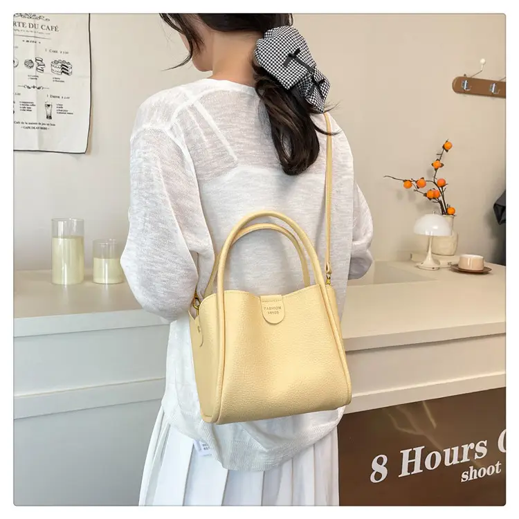Women's Crossbody Bag Brown Leather 2025 Commuting — feature 16