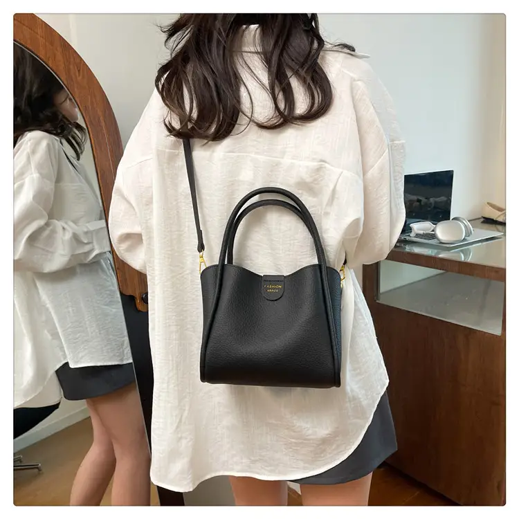 Women's Crossbody Bag Brown Leather 2025 Commuting — feature 17