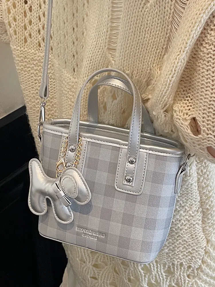 Women's Beige Checkered Diamond Shoulder Bag 2025