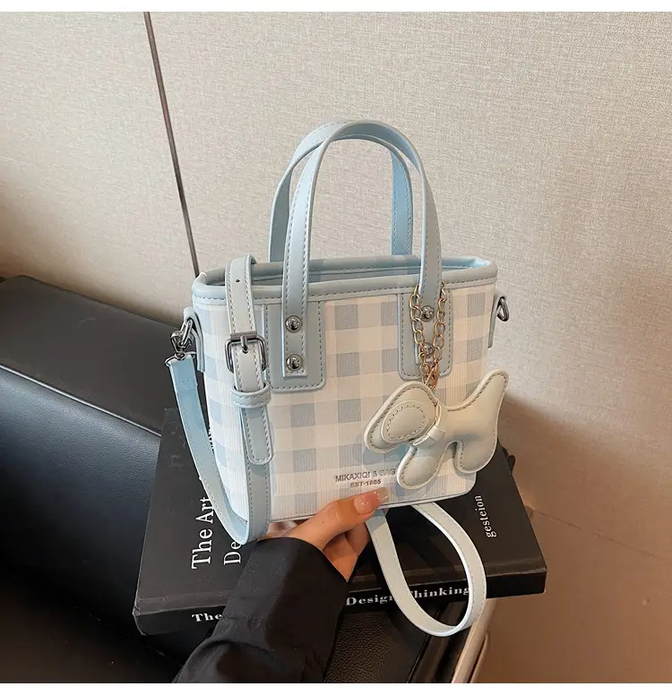 Women's Beige Checkered Diamond Shoulder Bag 2025 — feature 33