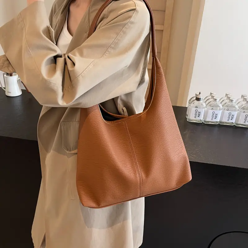 White Large-Capacity Soft-Sided Shoulder Bag - Image 7
