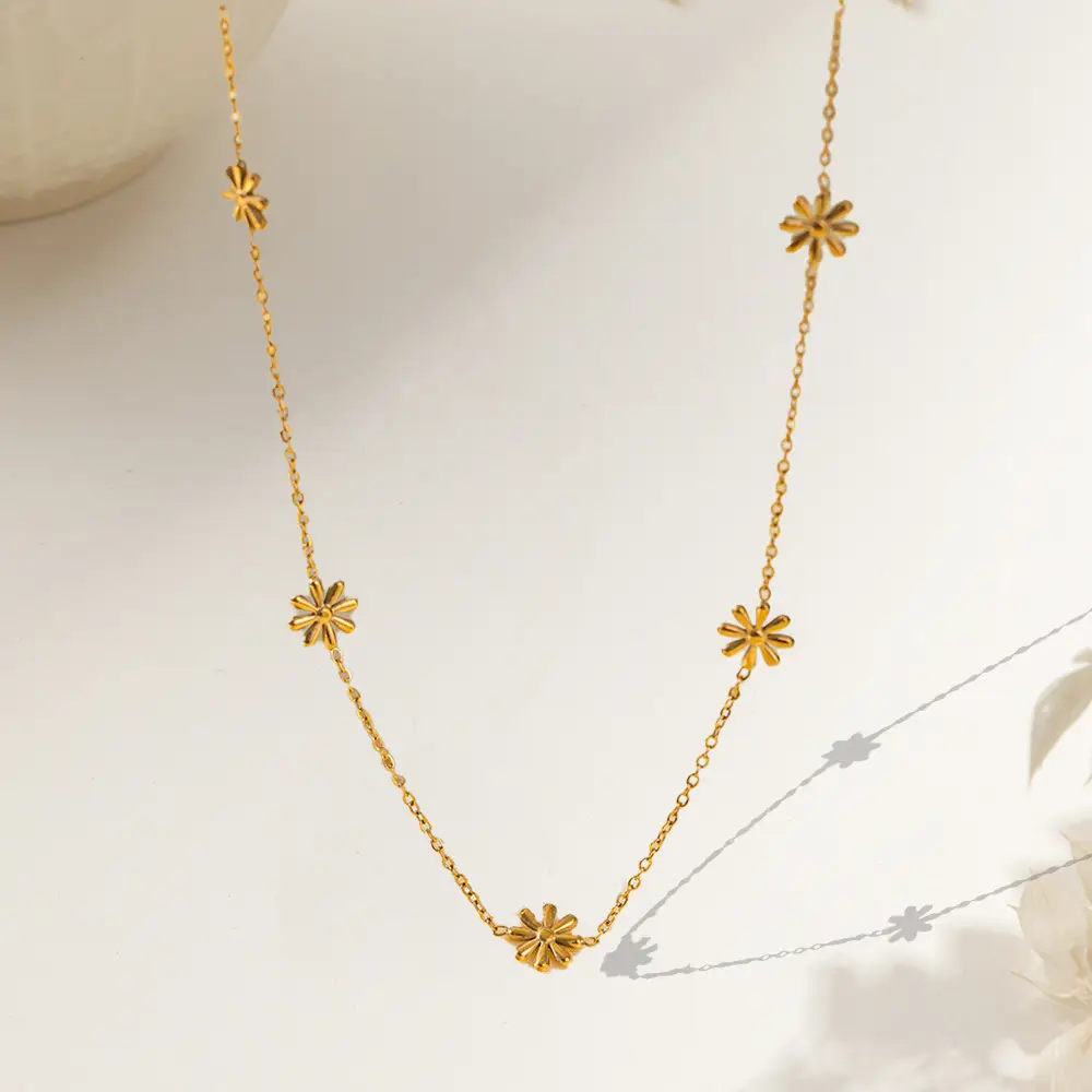 Gold Plated Floral Daisy Necklace for Women — feature 6