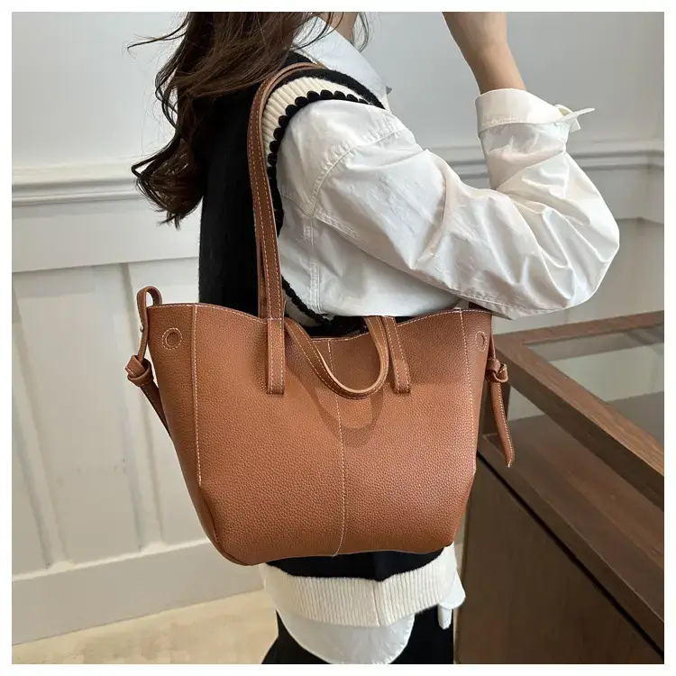 Lightweight Lychee Pattern Tote Bag 2025 Work Commute — feature 12