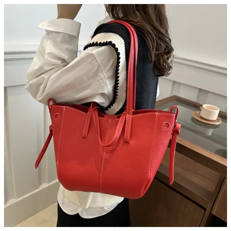 Lightweight Lychee Pattern Tote Bag 2025 Work Commute — feature 31