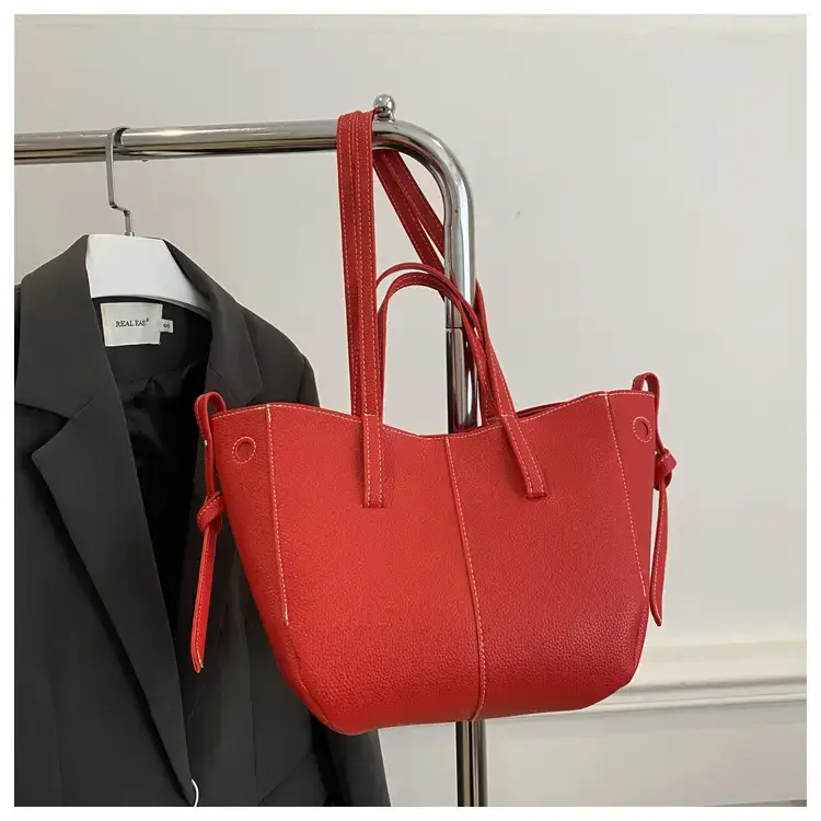 Lightweight Lychee Pattern Tote Bag 2025 Work Commute - Image 5