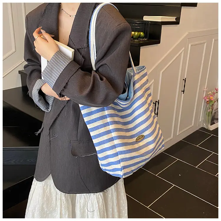 Red Striped Canvas Shoulder Bag Large Capacity Women — feature 19