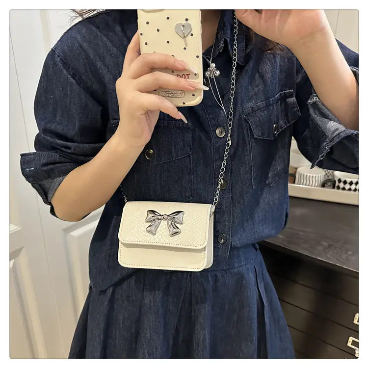 White Bow Crossbody Bag for Women 2025 — feature 19