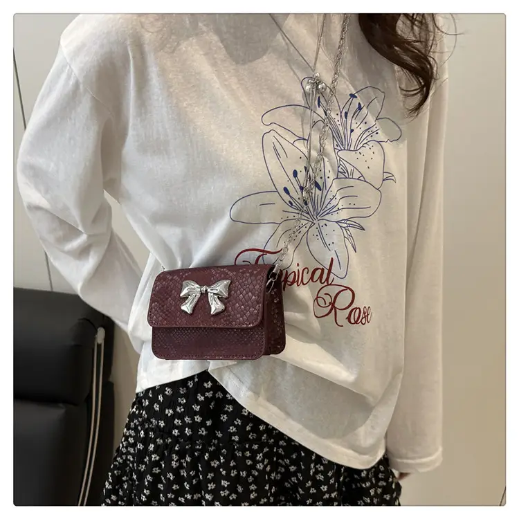 White Bow Crossbody Bag for Women 2025 — feature 21