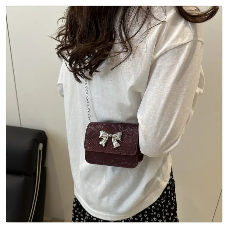 White Bow Crossbody Bag for Women 2025 — feature 22