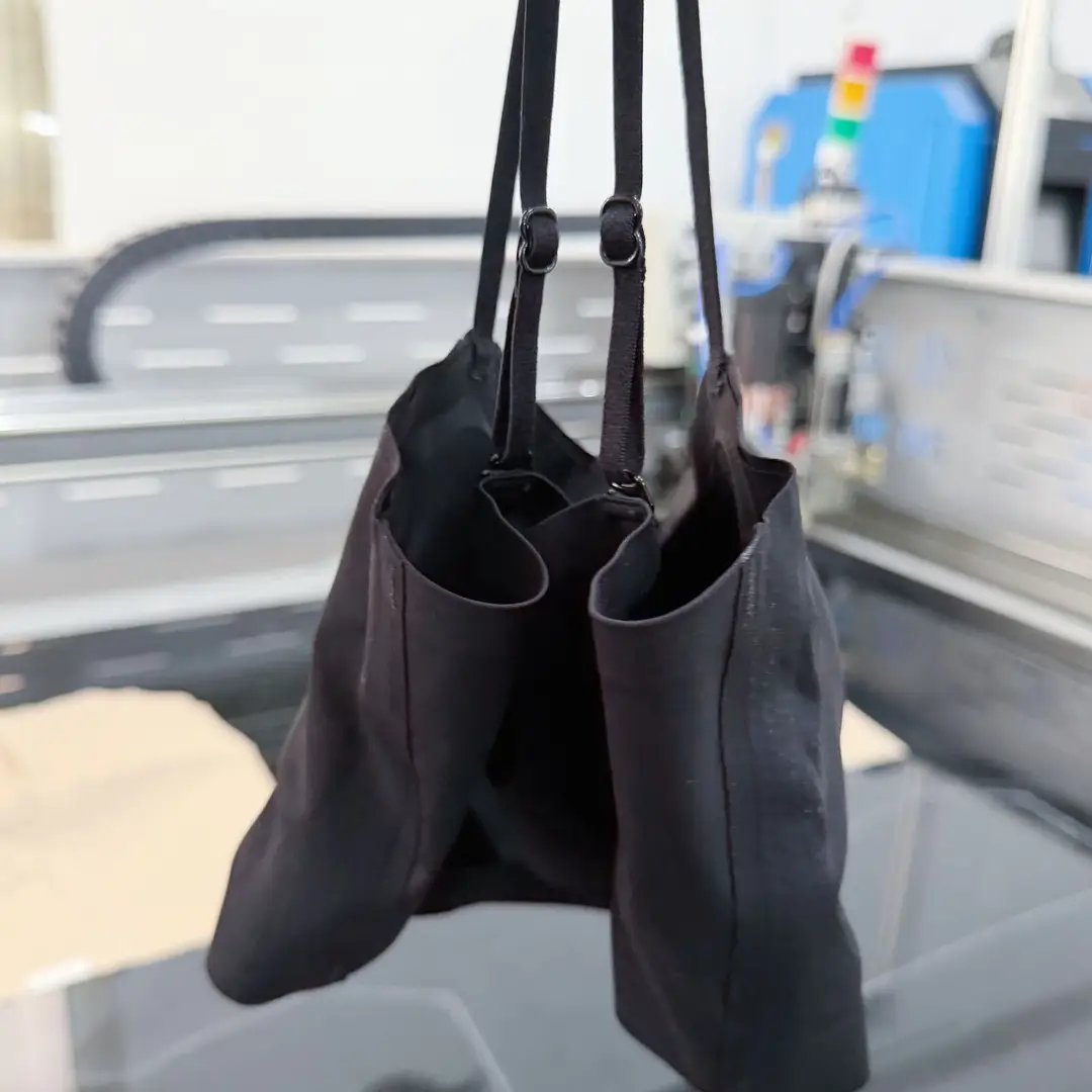 Strapless Seamless Bra for Girls, Thin Style with Ultra-Thin Shoulder Straps and Fully Fixed Cups