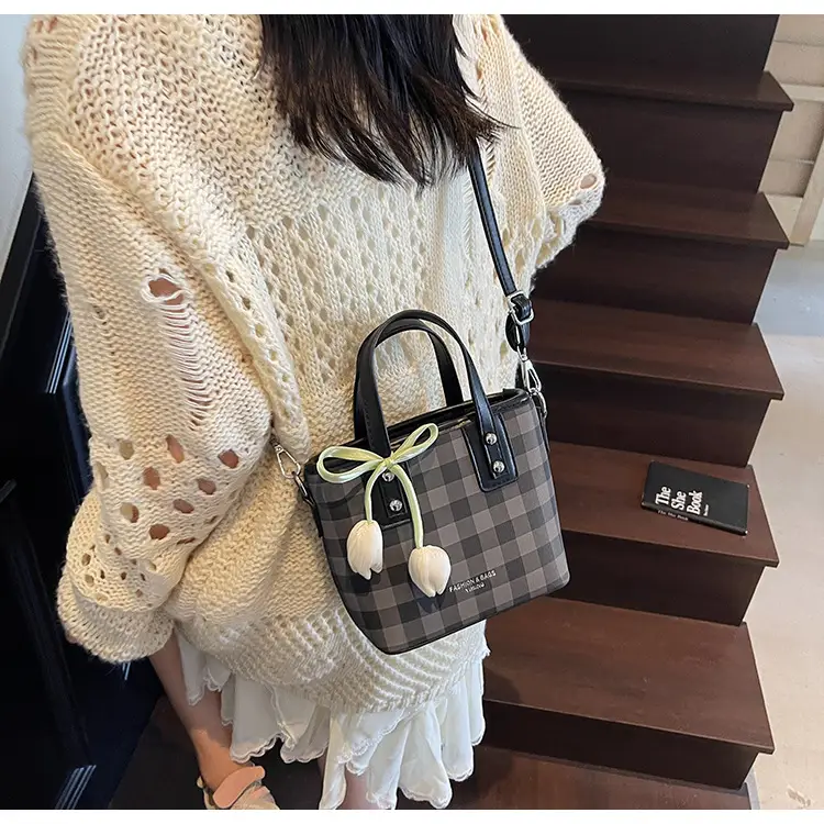 Trendy Plaid Shoulder Crossbody Bag for Women 2025 — feature 31