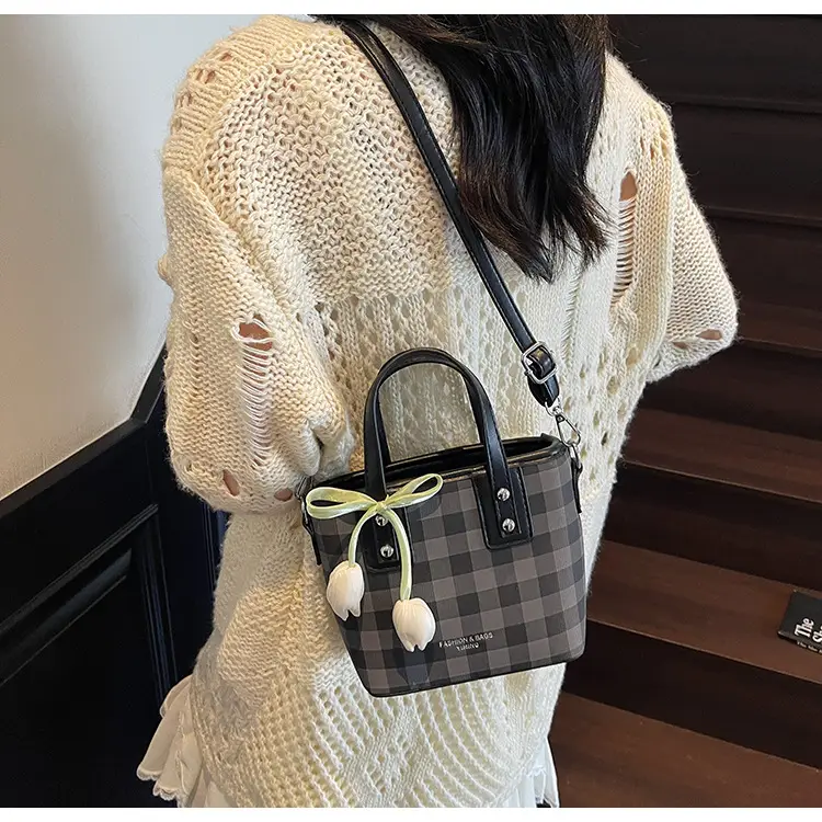 Trendy Plaid Shoulder Crossbody Bag for Women 2025 — feature 32