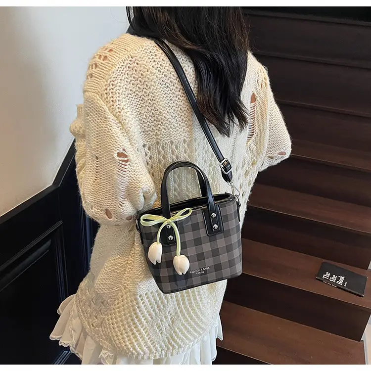 Trendy Plaid Shoulder Crossbody Bag for Women 2025 — feature 33