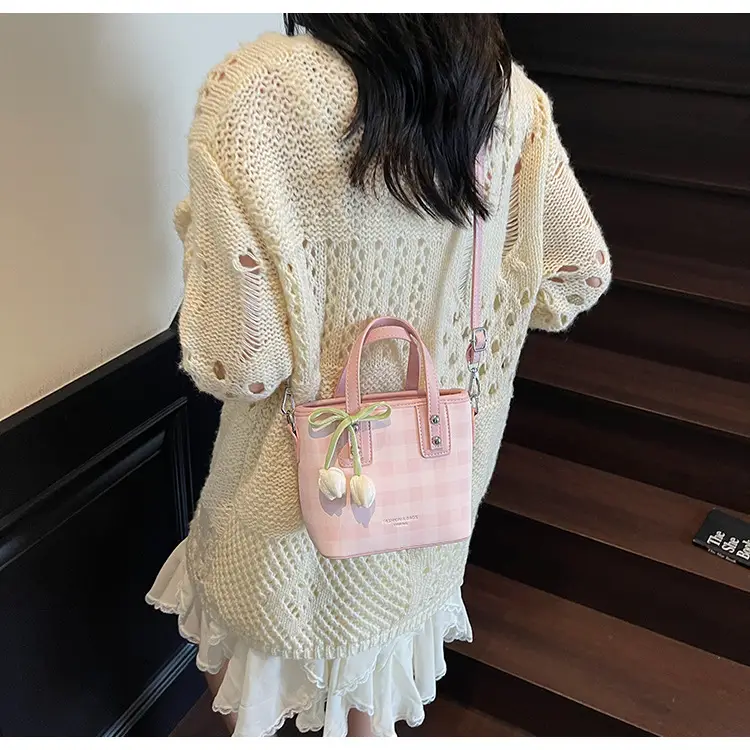 Trendy Plaid Shoulder Crossbody Bag for Women 2025 — feature 39