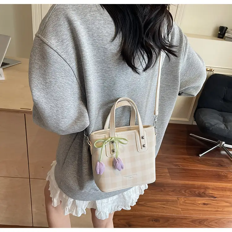 Trendy Plaid Shoulder Crossbody Bag for Women 2025 — feature 41