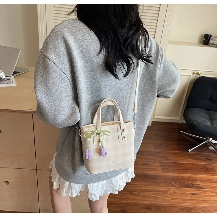 Trendy Plaid Shoulder Crossbody Bag for Women 2025 — feature 42