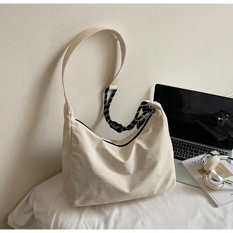 Women's Green Diagonal Crossbody Bag 2025 — feature 18