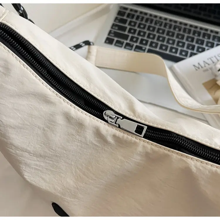 Women's Green Diagonal Crossbody Bag 2025 — feature 19