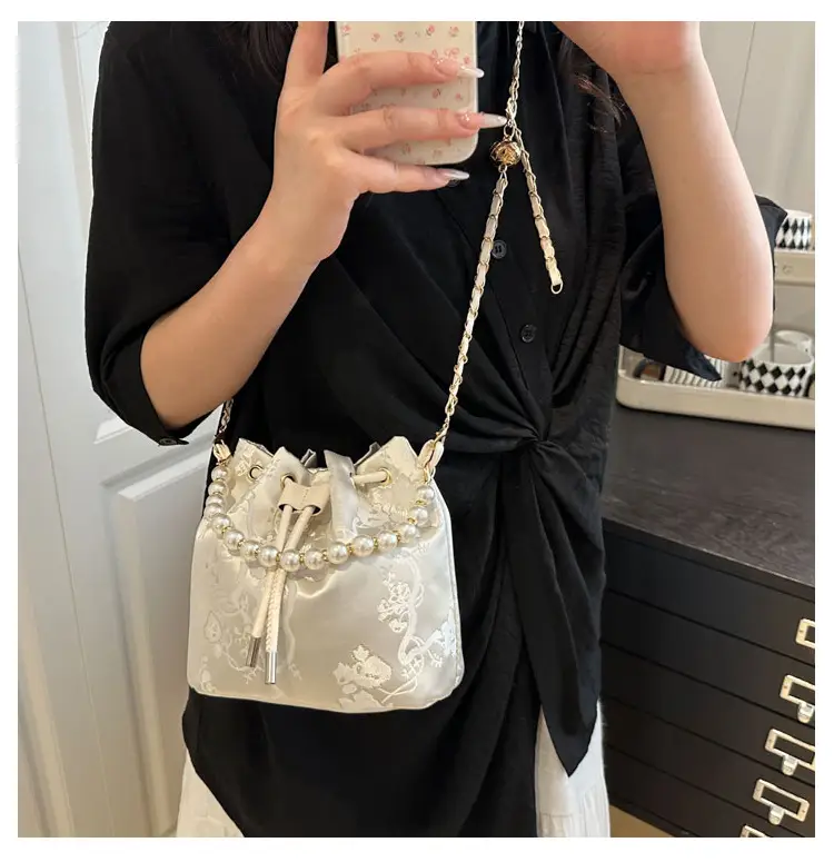 Women's Pearl Chain Bucket Bag Pink Lace — feature 22