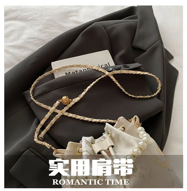 Women's Pearl Chain Bucket Bag Pink Lace — feature 4